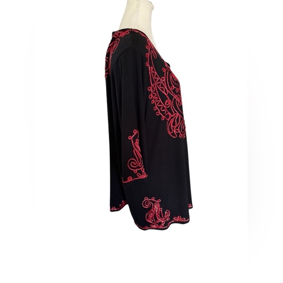 Holiday CATHERINES Black with Red Embroidered Design NWT Size 1X - Picture 2 of 9